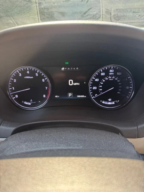 2015 Hyundai Genesis - Image 10 of 19