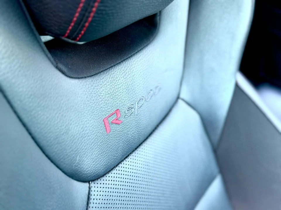 2015 Hyundai Genesis - Image 7 of 11