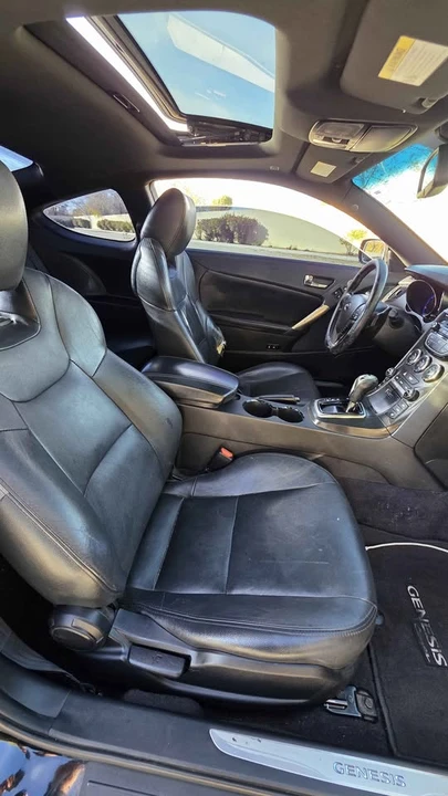 2015 Hyundai Genesis Coupe - Image 6 of 17