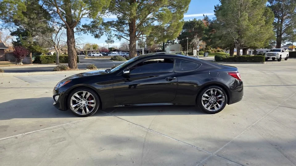 2015 Hyundai Genesis Coupe - Image 4 of 17