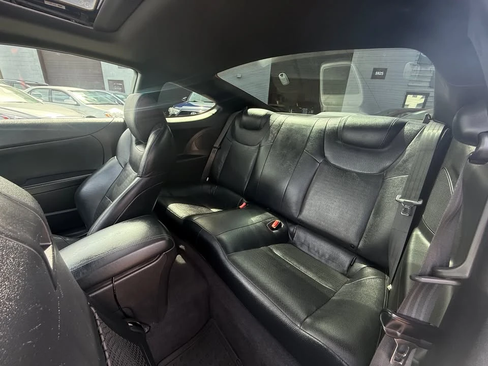2015 Hyundai Genesis Coupe - Image 11 of 20