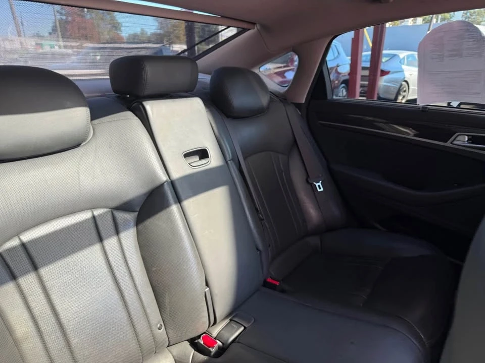 2015 Hyundai Genesis - Image 4 of 6