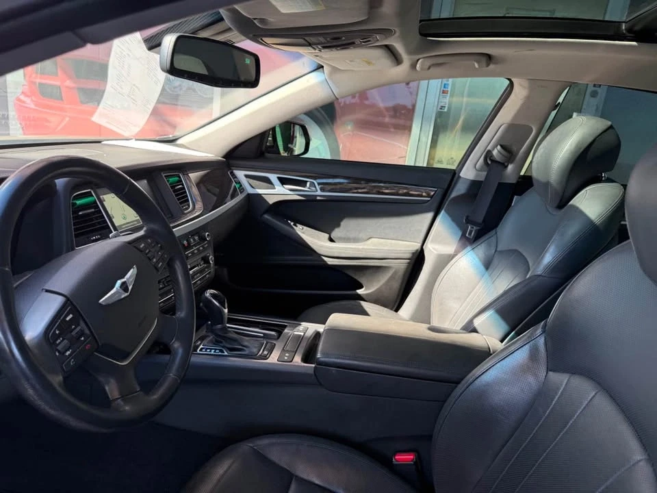 2015 Hyundai Genesis - Image 5 of 6