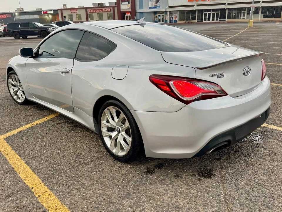 2015 Hyundai Genesis Coupe - Image 6 of 7