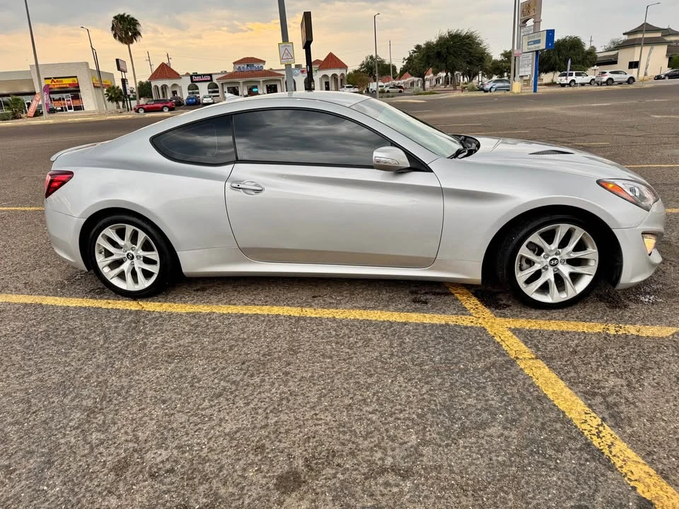 2015 Hyundai Genesis Coupe - Image 3 of 7
