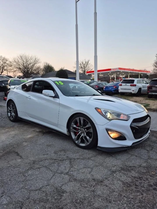 2015 Hyundai Genesis Coupe - Image 3 of 17