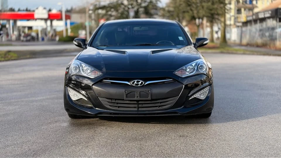 2015 Hyundai Genesis Coupe - Image 8 of 12