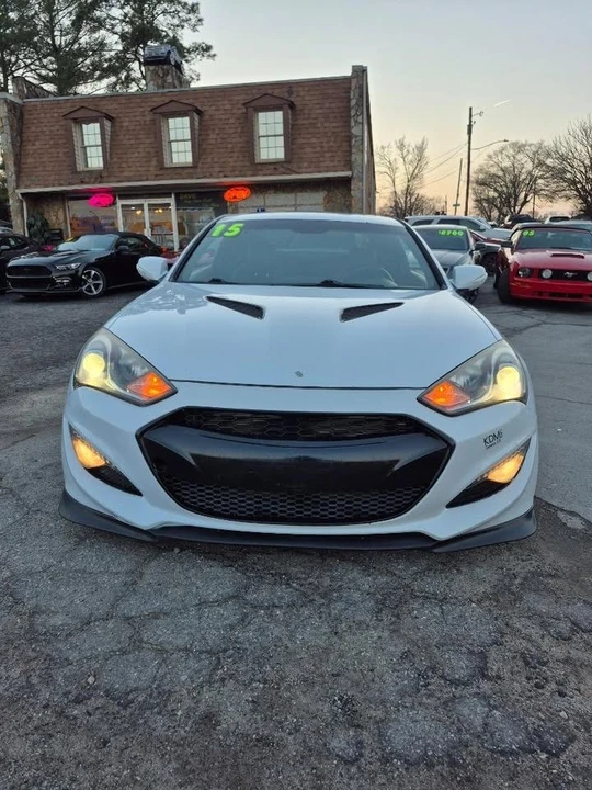 2015 Hyundai Genesis Coupe - Image 2 of 17