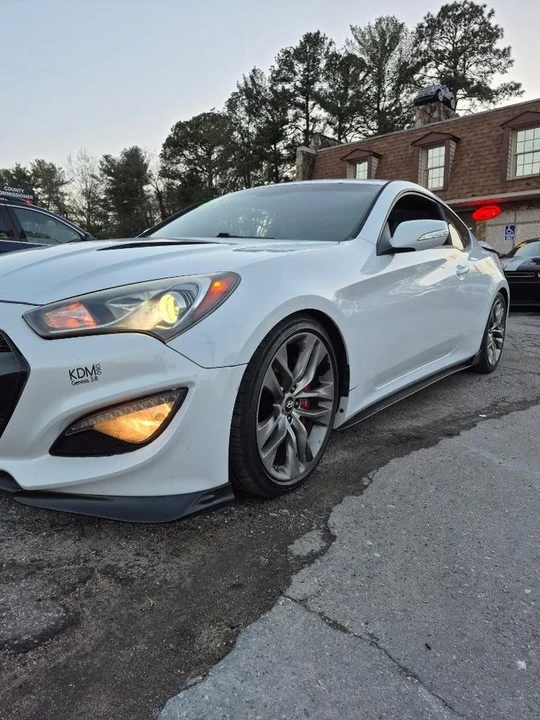 2015 Hyundai Genesis Coupe - Image 5 of 17