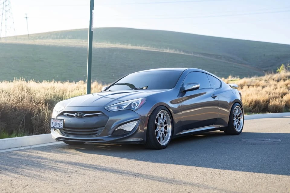 2015 Hyundai Genesis Coupe - Image 10 of 10