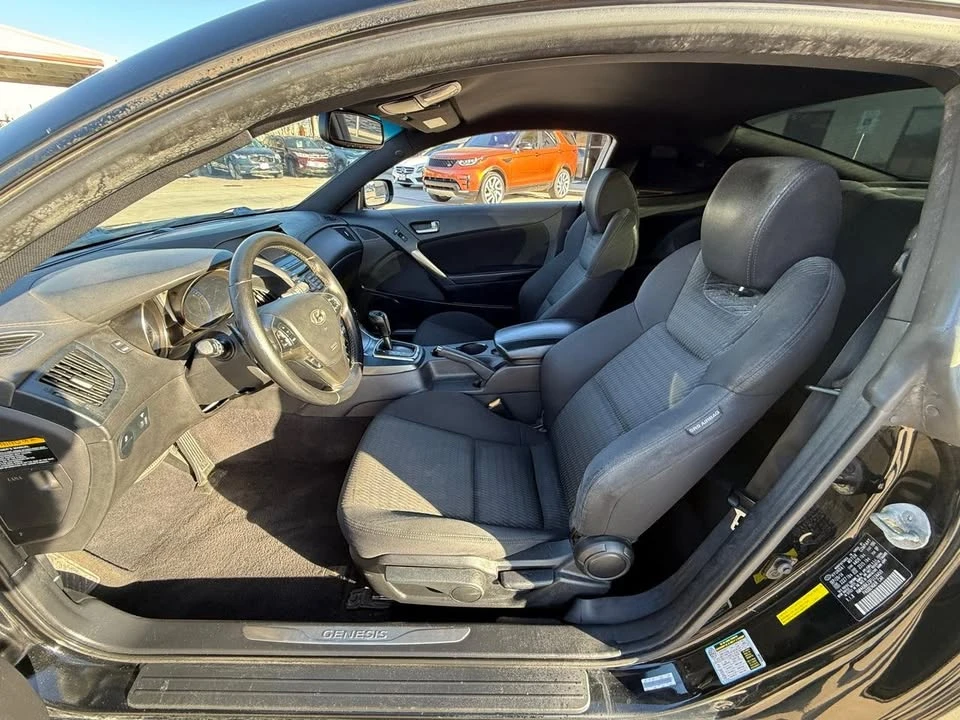 2015 Hyundai Genesis Coupe - Image 10 of 14
