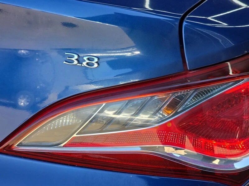 2015 Hyundai Genesis Coupe - Image 19 of 20