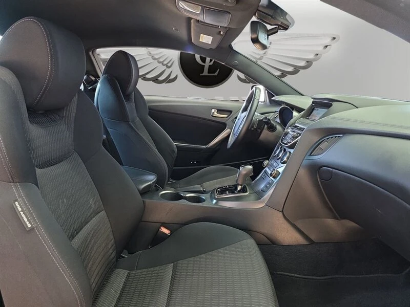 2015 Hyundai Genesis Coupe - Image 14 of 20