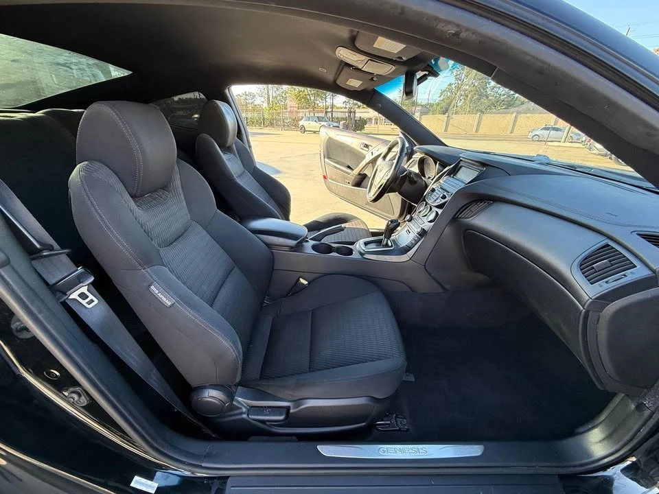 2015 Hyundai Genesis Coupe - Image 11 of 14