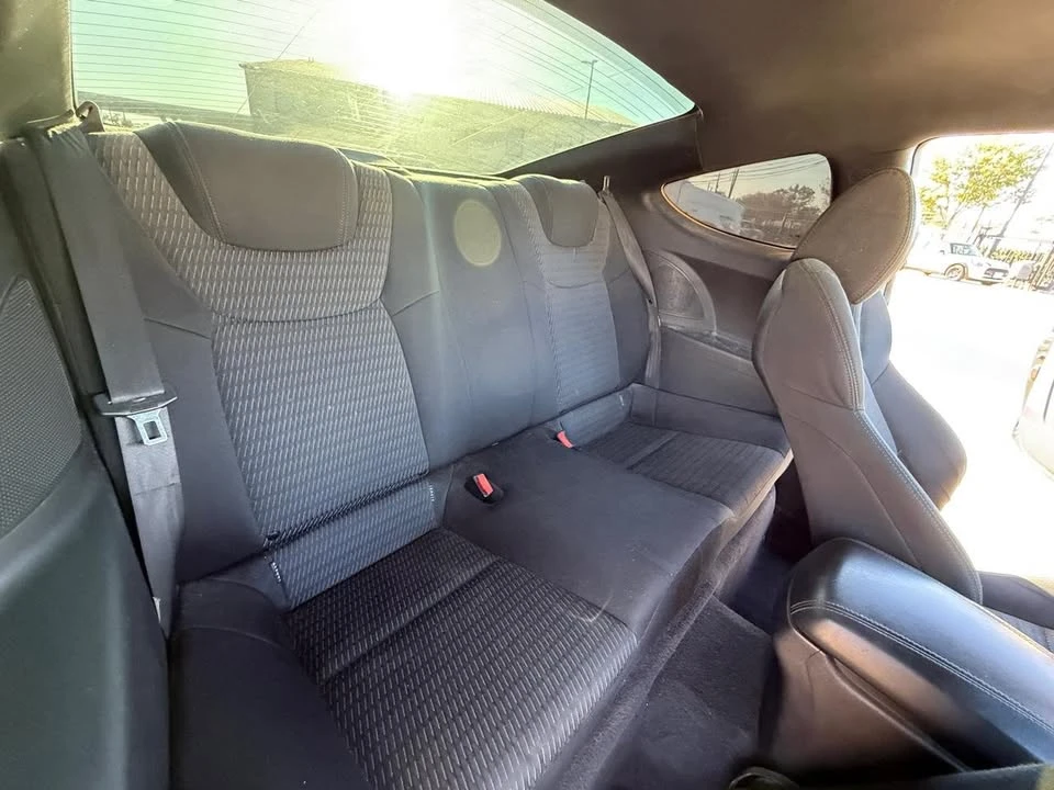 2015 Hyundai Genesis Coupe - Image 13 of 14