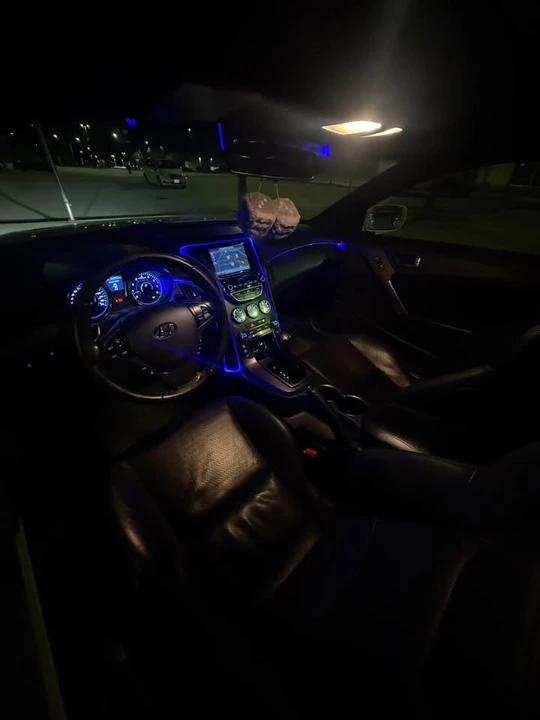 2015 Hyundai Genesis Coupe - Image 10 of 16