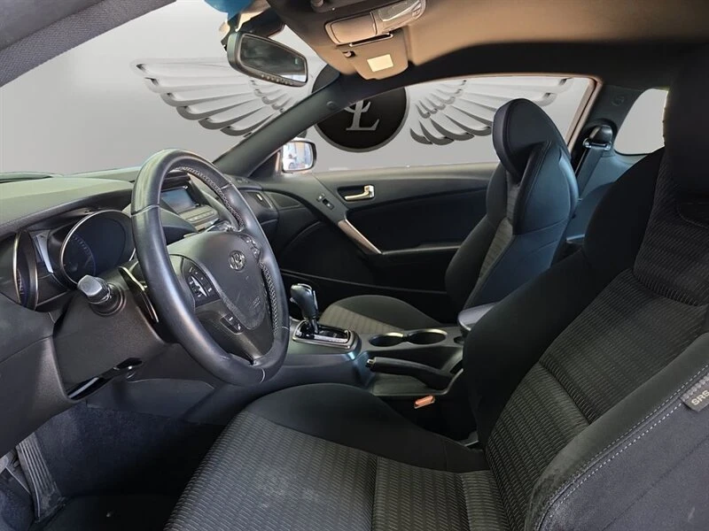 2015 Hyundai Genesis Coupe - Image 9 of 20