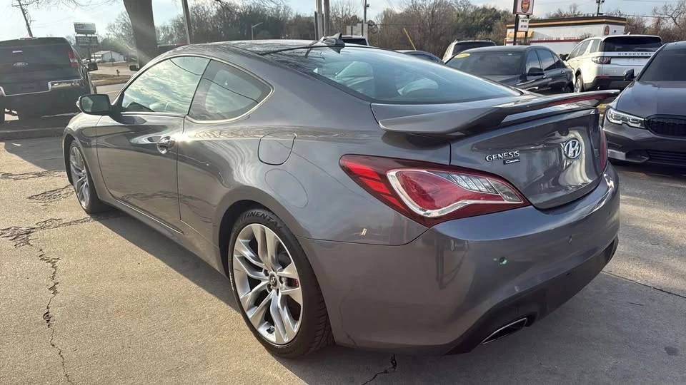 2015 Hyundai Genesis Coupe - Image 3 of 20