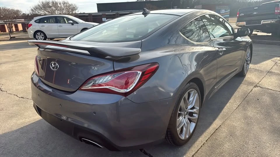 2015 Hyundai Genesis Coupe - Image 5 of 20