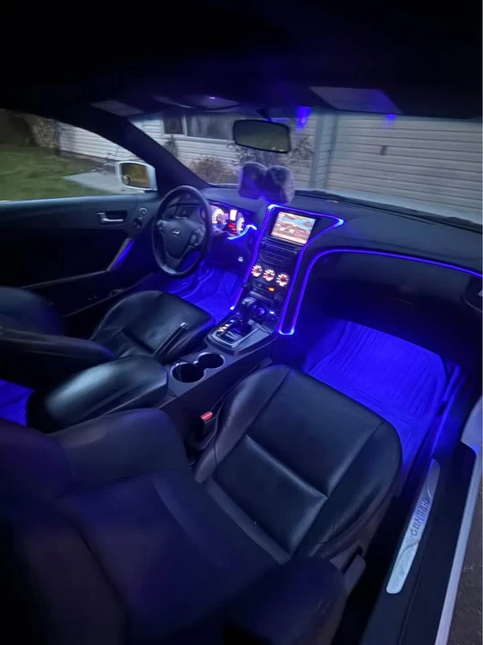 2015 Hyundai Genesis Coupe - Image 8 of 9