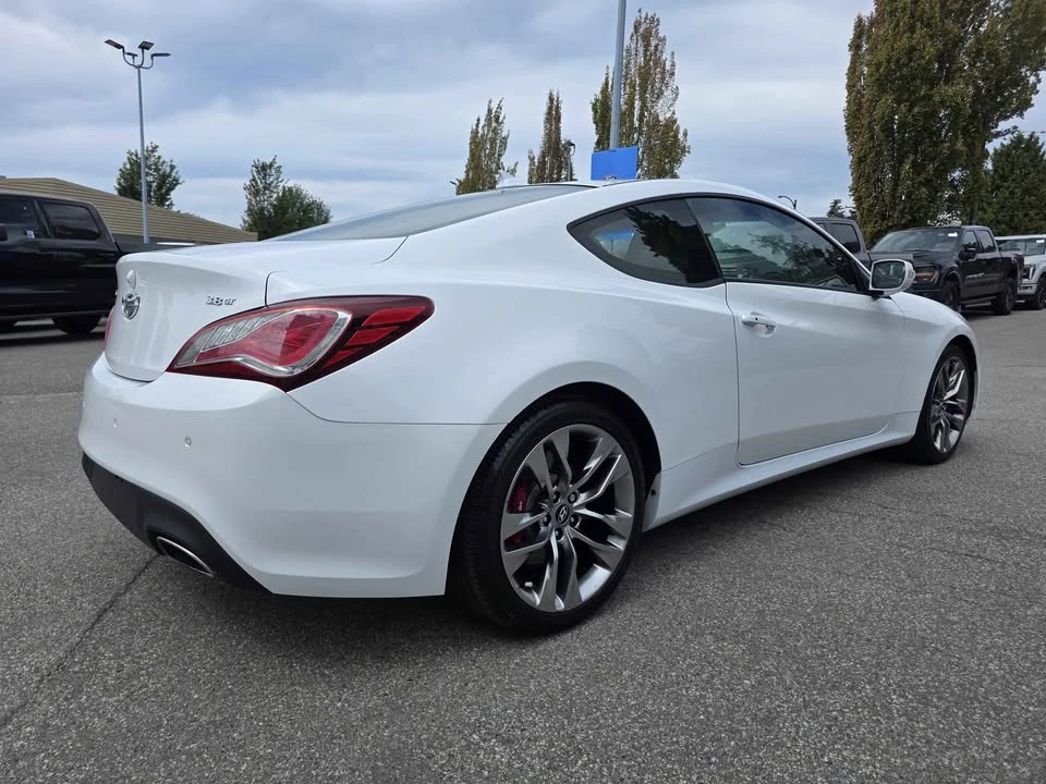 2015 Hyundai Genesis Coupe - Image 4 of 8
