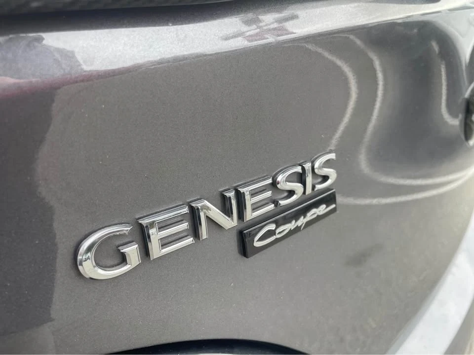 2015 Hyundai Genesis Coupe - Image 18 of 20