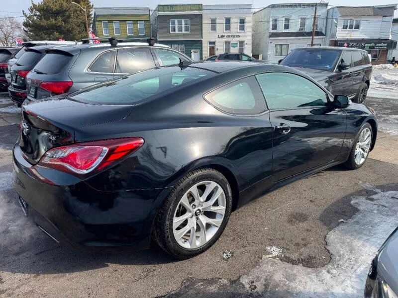 2015 Hyundai Genesis Coupe - Image 2 of 11