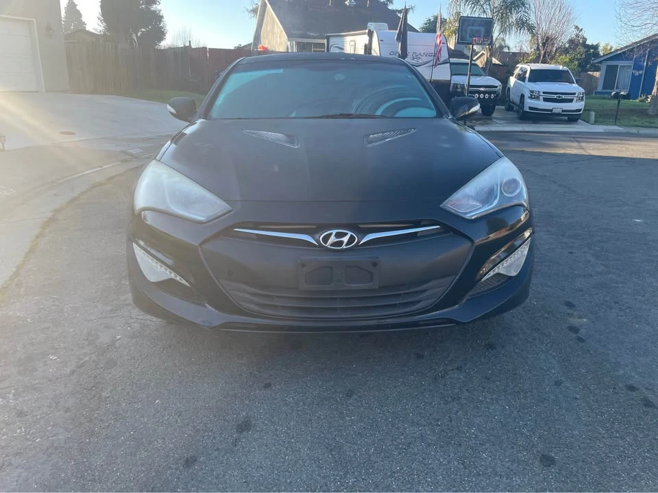 2015 Hyundai Genesis Coupe - Image 3 of 11