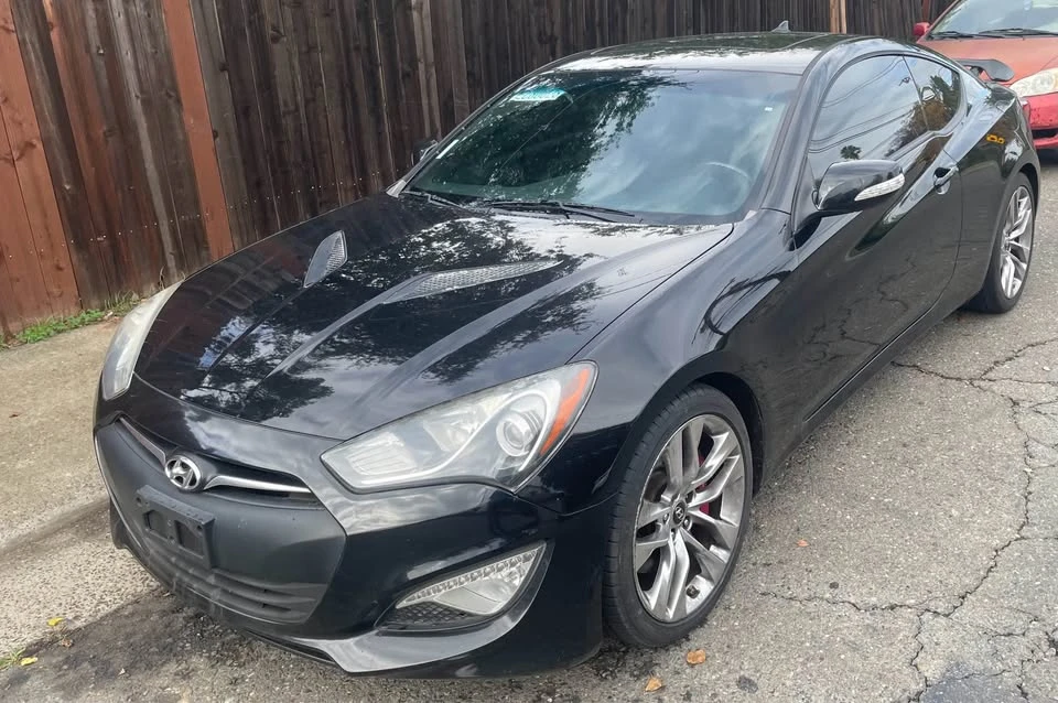 2015 Hyundai Genesis Coupe - Image 11 of 11