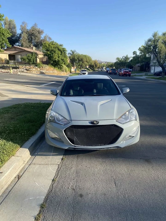 2015 Hyundai Genesis Coupe - Image 3 of 8