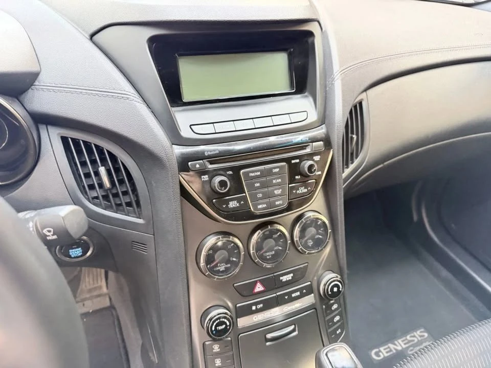 2015 Hyundai Genesis Coupe - Image 16 of 20