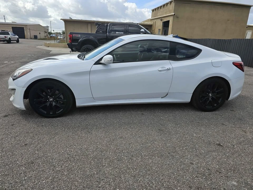 2015 Hyundai Genesis Coupe - Image 3 of 8