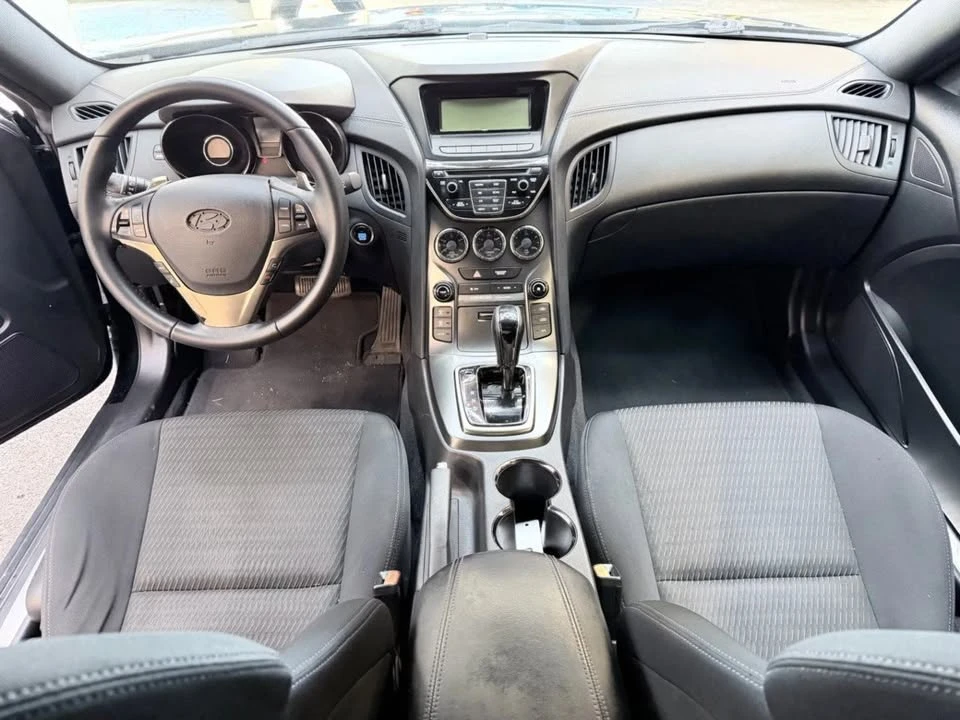 2015 Hyundai Genesis Coupe - Image 12 of 20