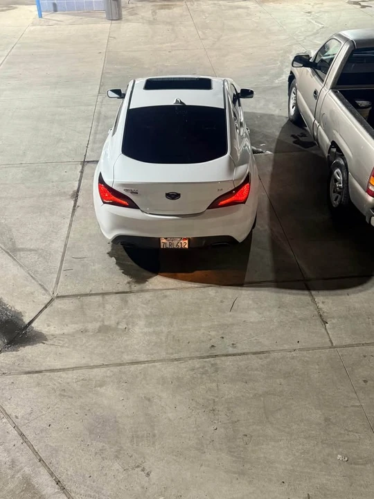 2015 Hyundai Genesis Coupe - Image 7 of 8