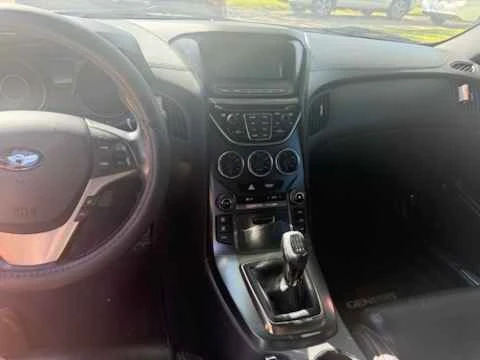 2015 Hyundai Genesis Coupe - Image 7 of 12