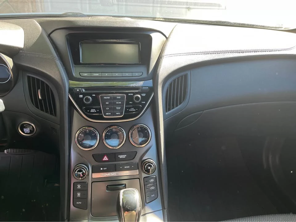 2015 Hyundai Genesis Coupe - Image 7 of 16