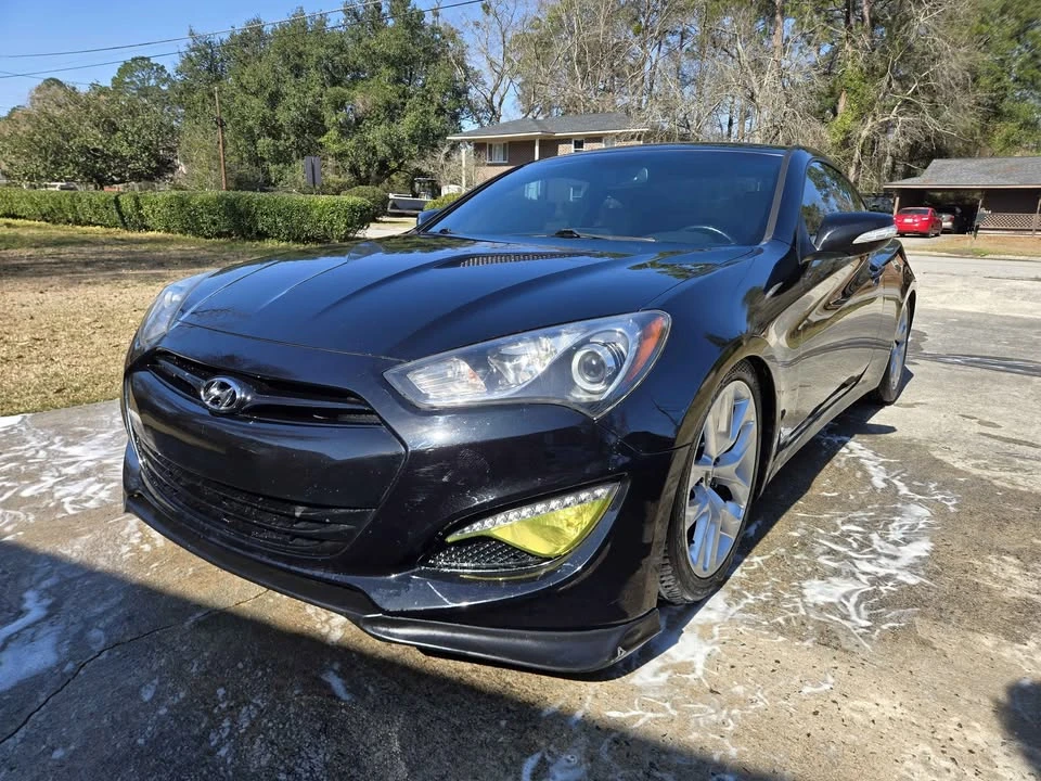 2015 Hyundai Genesis Coupe - Image 8 of 10