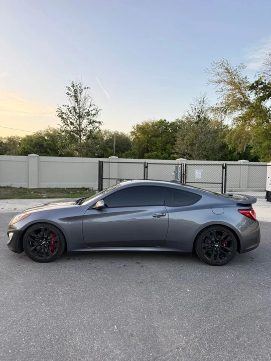 2015 Hyundai Genesis Coupe - Image 3 of 15