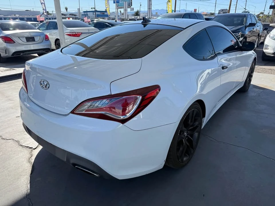 2015 Hyundai Genesis Coupe - Image 6 of 14
