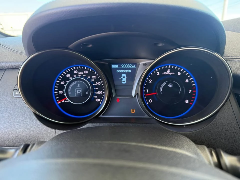 2015 Hyundai Genesis Coupe - Image 13 of 14