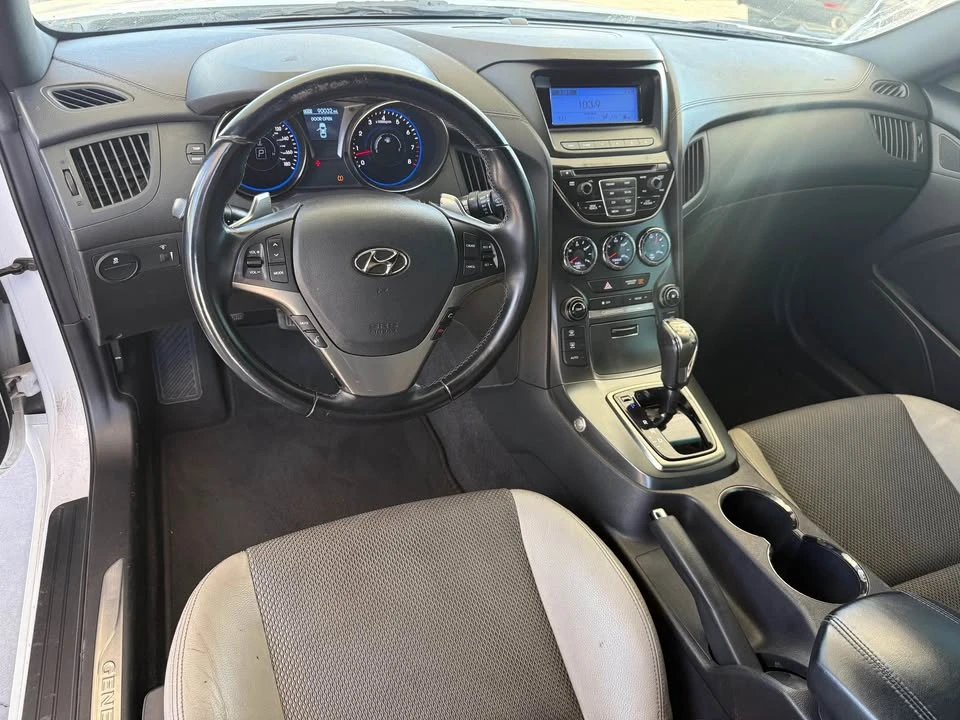 2015 Hyundai Genesis Coupe - Image 9 of 14