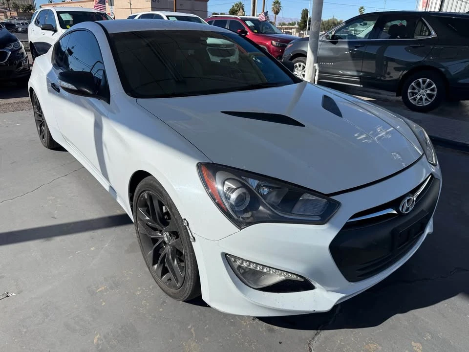 2015 Hyundai Genesis Coupe - Image 2 of 14