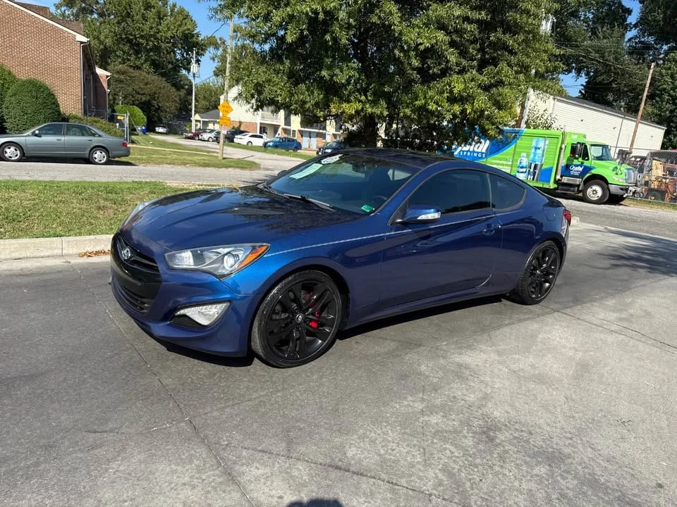 2015 Hyundai Genesis Coupe - Image 2 of 20
