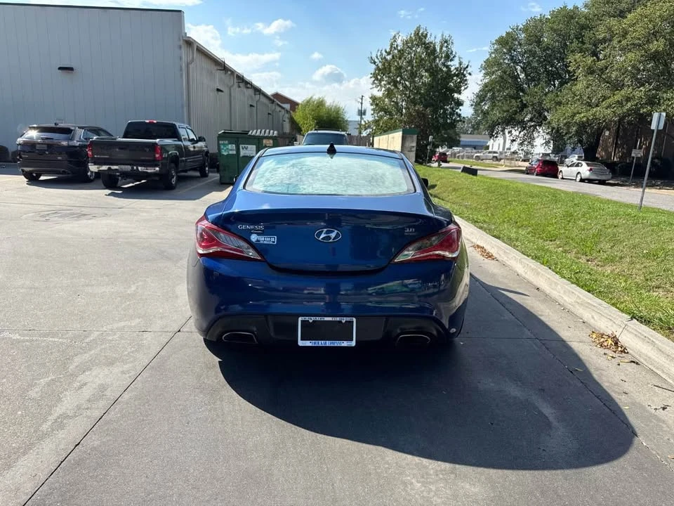 2015 Hyundai Genesis Coupe - Image 9 of 20