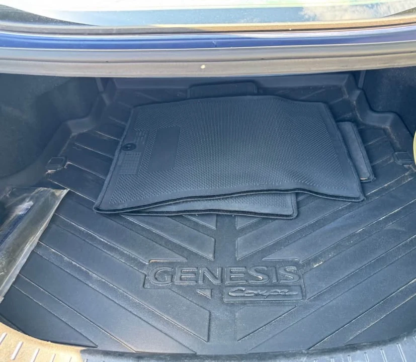 2015 Hyundai Genesis Coupe - Image 10 of 20