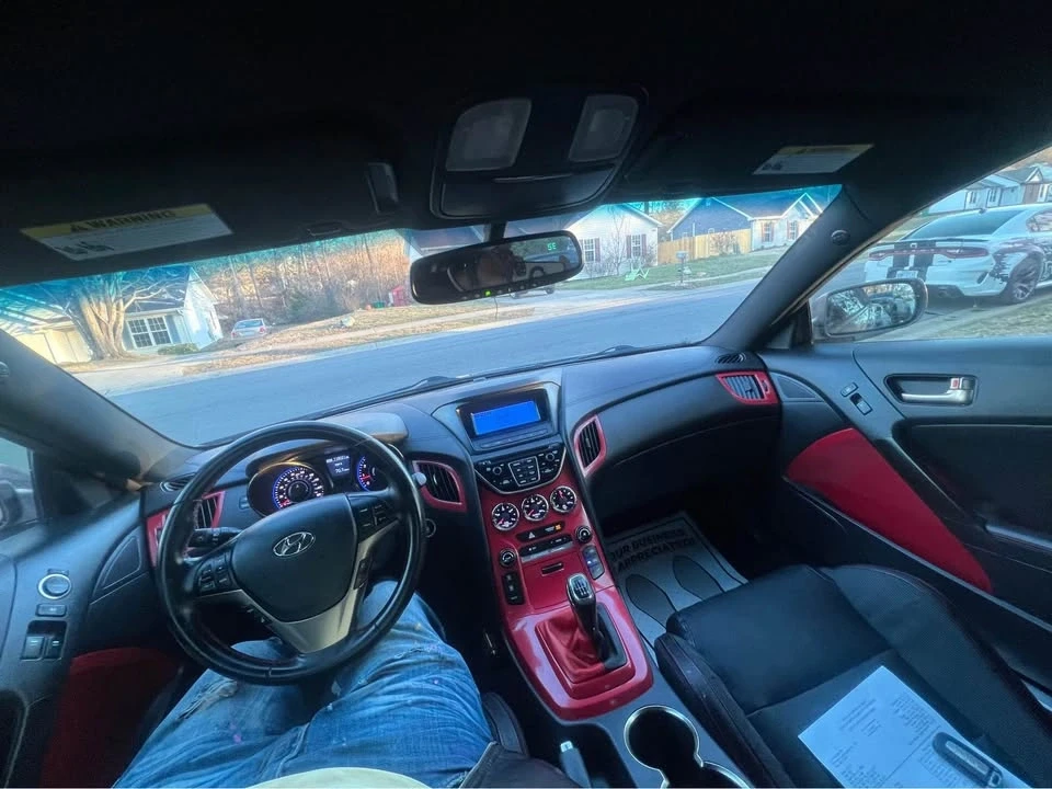 2015 Hyundai Genesis Coupe - Image 13 of 20