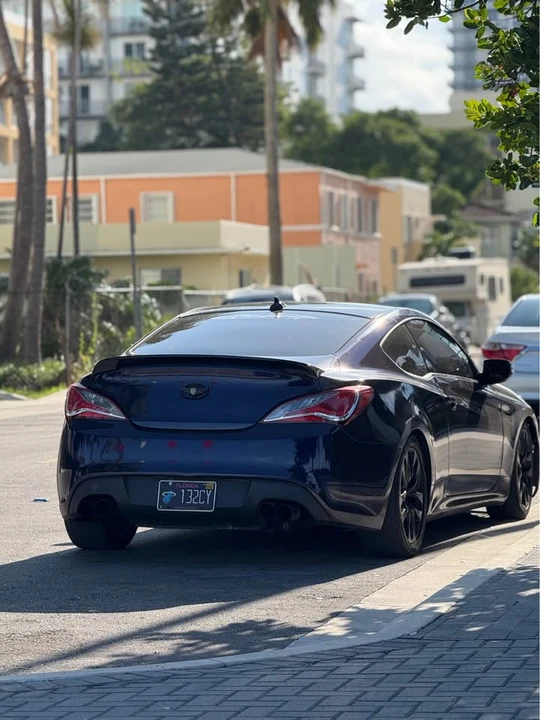2015 Hyundai Genesis Coupe - Image 8 of 12