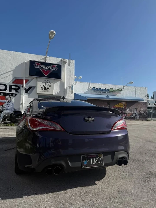 2015 Hyundai Genesis Coupe - Image 9 of 12