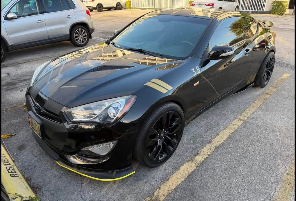 2015 Hyundai Genesis Coupe - Image 4 of 11