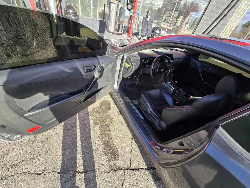 2015 Hyundai Genesis Coupe - Image 13 of 18